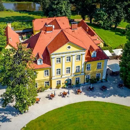 Szálloda Palac Lomnica Karkonosze - Schloss Lomnitz Riesengebirge Wojanów