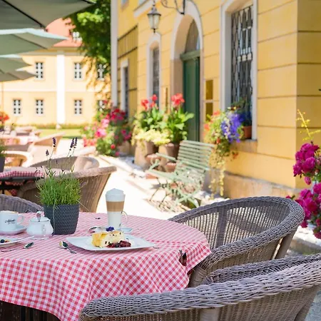 Palac Lomnica Karkonosze - Schloss Lomnitz Riesengebirge Szálloda Wojanów