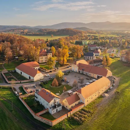 Palac Lomnica Karkonosze - Schloss Lomnitz Riesengebirge Szálloda Wojanów