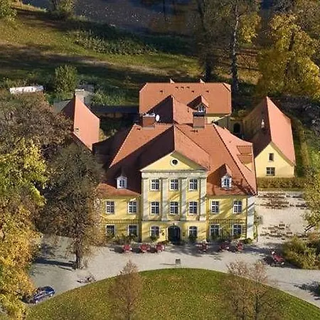 ホテル Palac Lomnica Karkonosze - Schloss Lomnitz Riesengebirge 3*