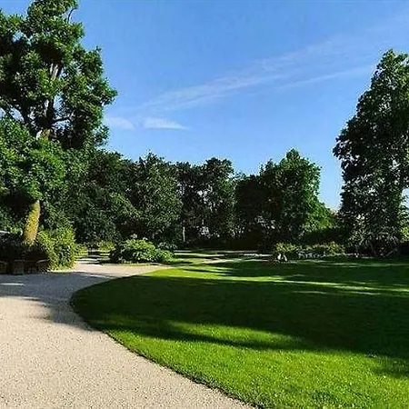 Palac Lomnica Karkonosze - Schloss Lomnitz Riesengebirge Szálloda