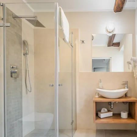 Palac Lomnica Karkonosze - Schloss Lomnitz Riesengebirge 3* Wojanow