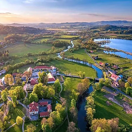Palac Lomnica Karkonosze - Schloss Lomnitz Riesengebirge 3* Wojanów