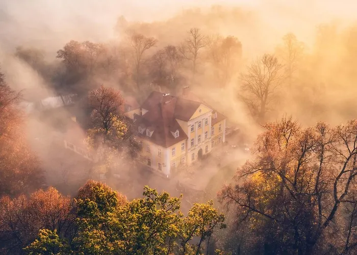 Palac Lomnica Karkonosze - Schloss Lomnitz Riesengebirge 3* Wojanow