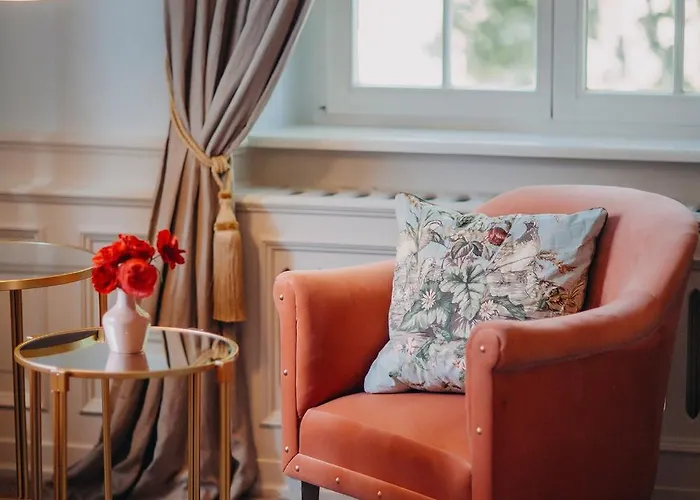 Palac Lomnica Karkonosze - Schloss Lomnitz Riesengebirge Hotell Wojanow