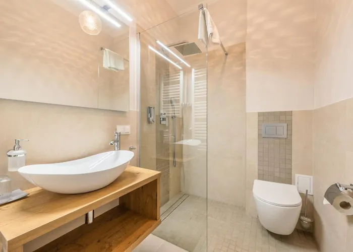 Palac Lomnica Karkonosze - Schloss Lomnitz Riesengebirge 3* Wojanow