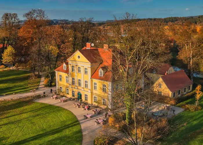 Hotell Palac Lomnica Karkonosze - Schloss Lomnitz Riesengebirge Wojanow